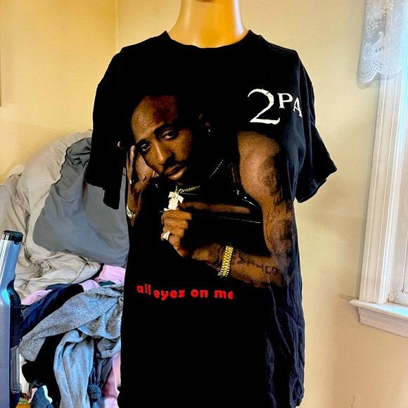 Tupac all eyes on me tshirt - Picture 2 of 2